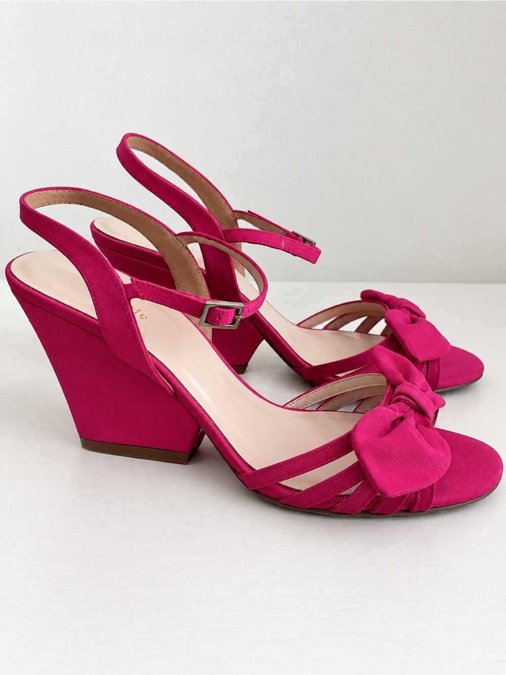 Kate Spade New York Magenta Pink Bow Wedge Sandals Heels Size 7.5 Authentic